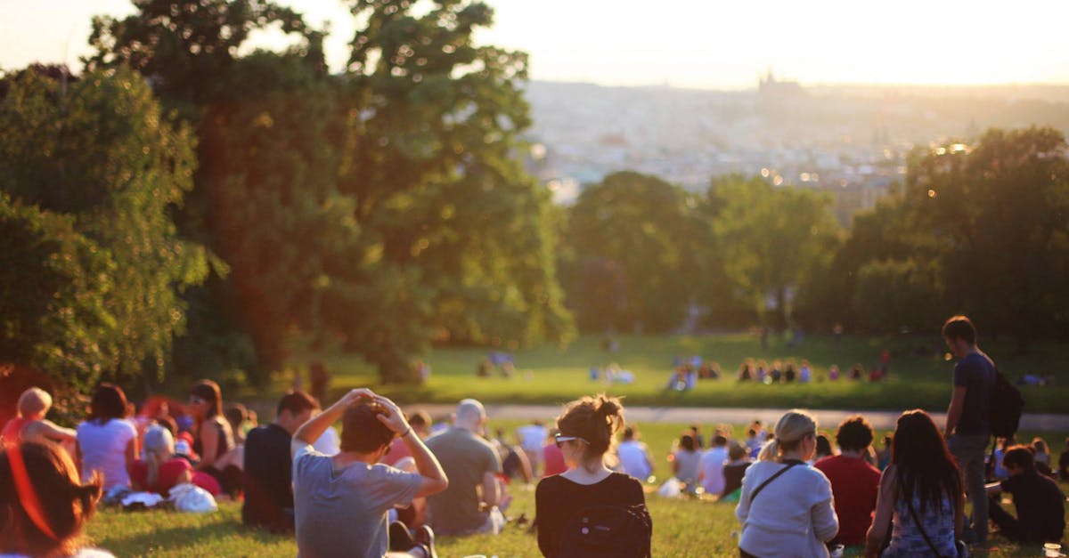 découvrez l'importance des communautés dans notre société, leur rôle dans le renforcement des liens sociaux et leur impact sur le bien-être individuel et collectif. explorez comment les communautés favorisent la solidarité, la culture et le partage d'idées.