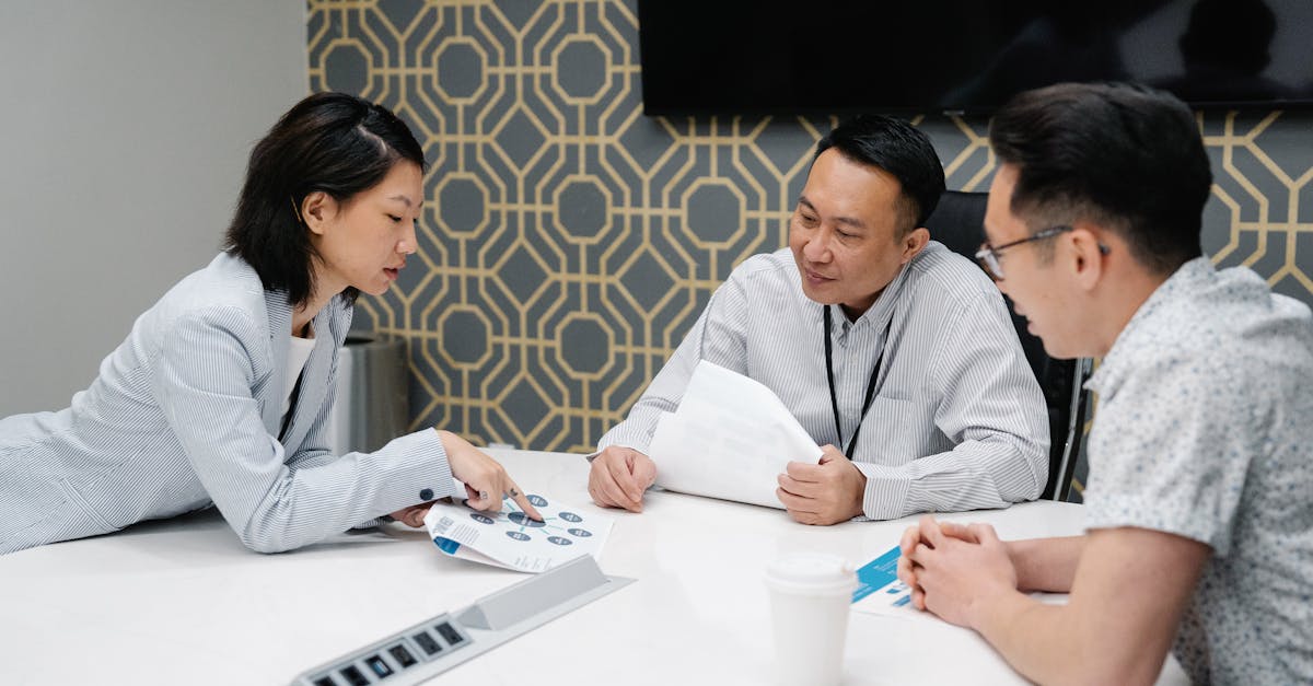 découvrez l'importance du leadership inclusif : une approche qui valorise la diversité, favorise la collaboration et dynamise les performances au sein des équipes. apprenez à créer un environnement de travail où chaque voix compte et où chacun peut s'épanouir.