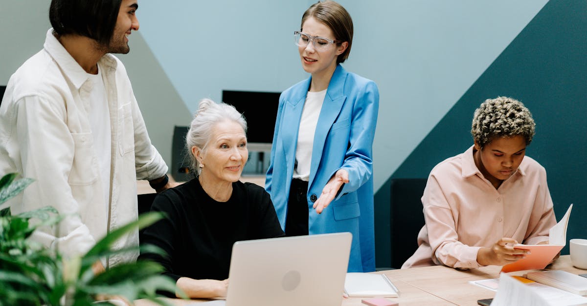 découvrez les principes essentiels du leadership chez les jeunes, des stratégies efficaces pour développer leurs compétences et un aperçu des programmes inspirants qui encouragent l'engagement et l'impact positif dans la communauté.