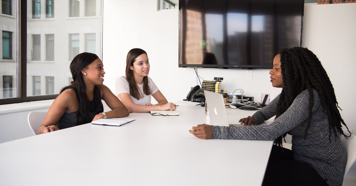 découvrez l'importance des compétences interpersonnelles dans le développement personnel et professionnel. apprenez à améliorer votre communication, établissement de relations et collaboration en équipe pour réussir dans tous les aspects de votre vie.